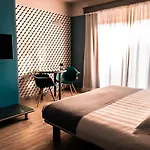 Business Hotel
