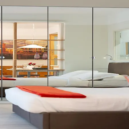 Hotel Business
