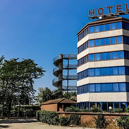 Business Hotel