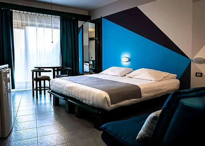 Business Hotel 3*